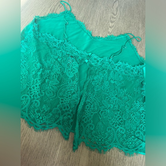 VICTORIA SECRET Green Pajama Set - Picture 4 of 9
